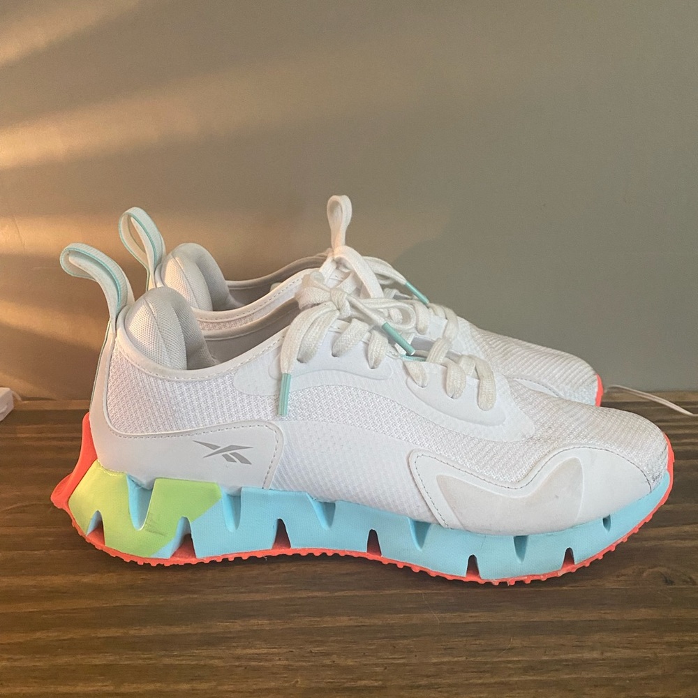 Women’s Reebok shoes size 10